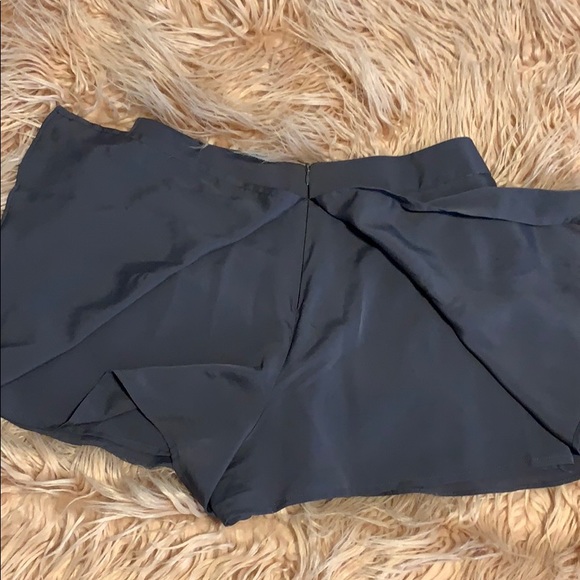 Forever 21 skort - Picture 3 of 3